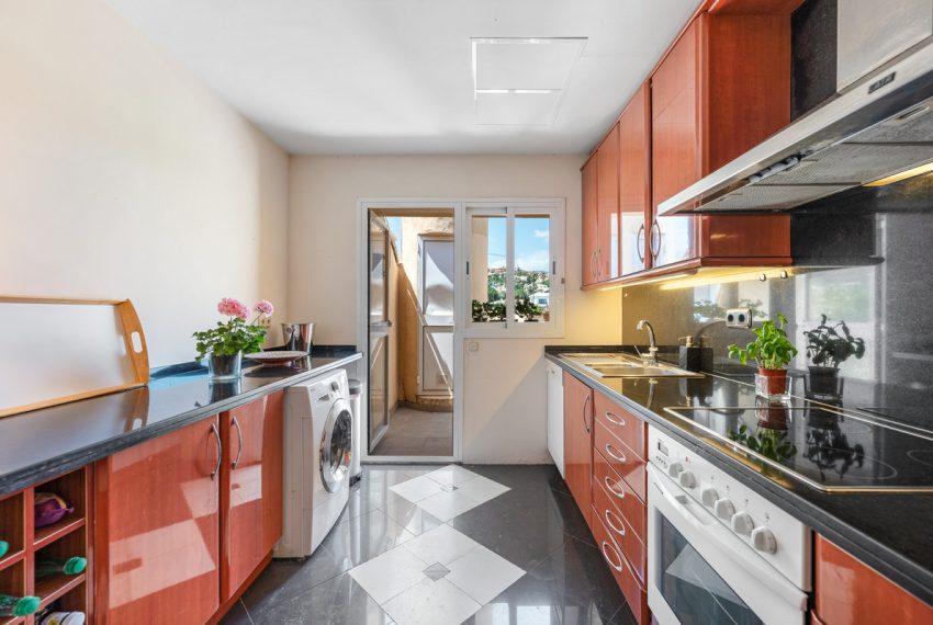R5420404-Apartment-For-Sale-Nueva-Andalucia-Penthouse-Duplex-3-Beds-175-Built-8