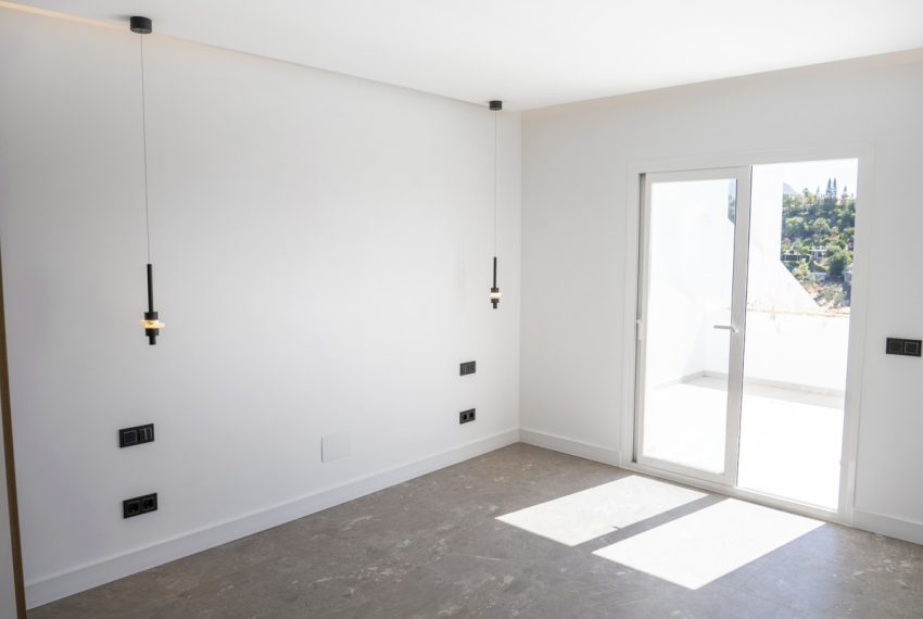 R5420425-Apartment-For-Sale-La-Quinta-Middle-Floor-Apartment-3-Beds-126-Built-12