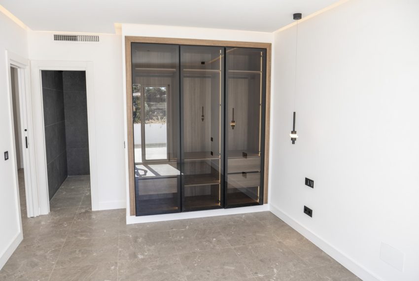 R5420425-Apartment-For-Sale-La-Quinta-Middle-Floor-Apartment-3-Beds-126-Built-13