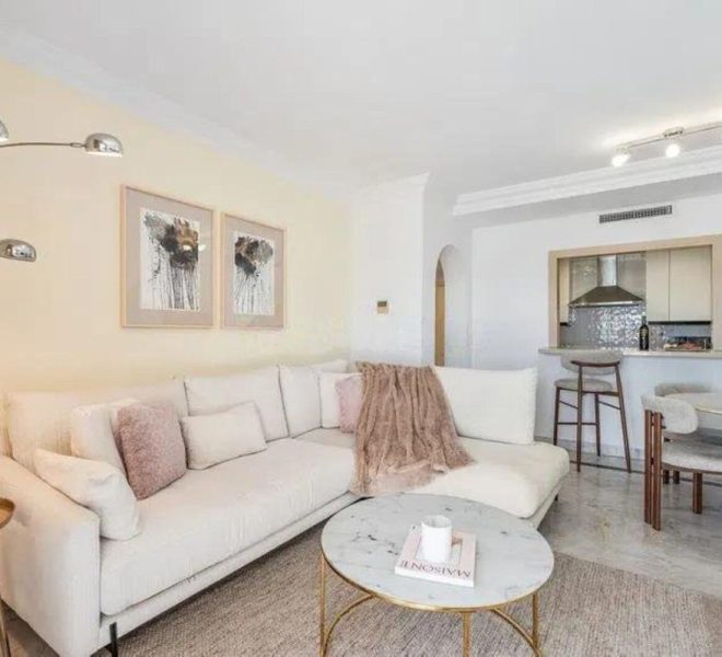 R5420974-Image 1-Middle Floor Apartment - 2 Beds - 110 Built