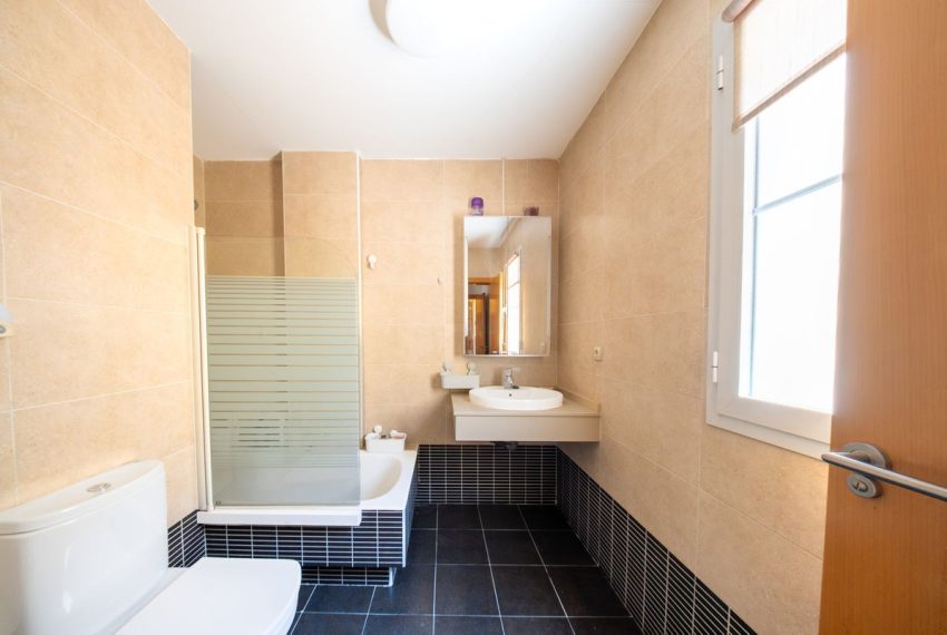 R5421031-Apartment-For-Sale-Estepona-Penthouse-2-Beds-100-Built-7