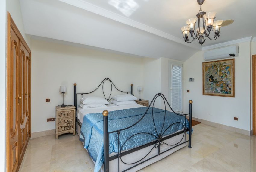 R5421190-Apartment-For-Sale-Marbella-Penthouse-5-Beds-210-Built-9