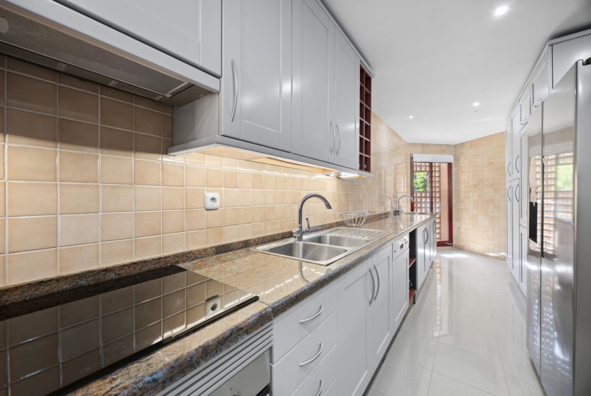 R5421379-Apartment-For-Sale-San-Pedro-de-Alcantara-Penthouse-Duplex-3-Beds-238-Built-10