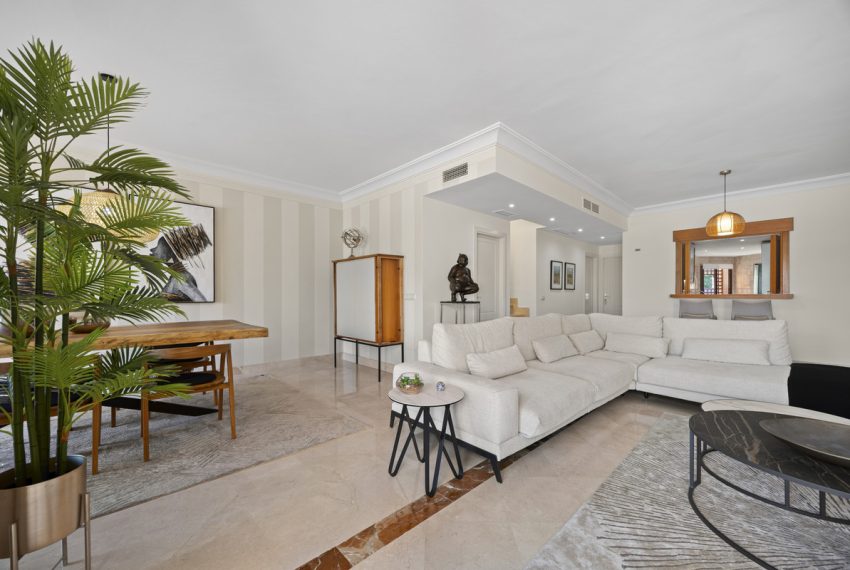 R5421379-Apartment-For-Sale-San-Pedro-de-Alcantara-Penthouse-Duplex-3-Beds-238-Built-4