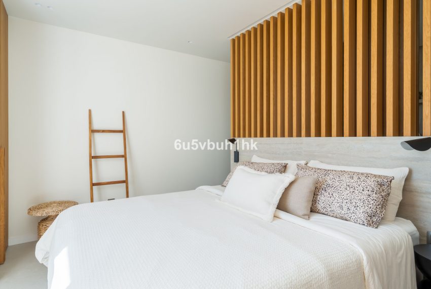 R5421829-House-For-Sale-Nueva-Andalucia-Townhouse-4-Beds-170-Built-14