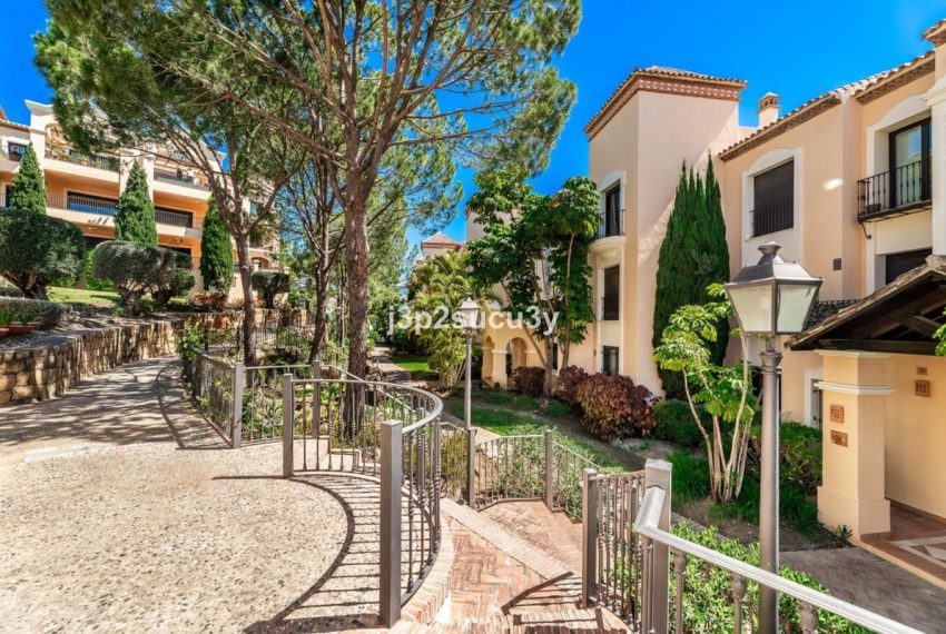R5421988-Apartment-For-Sale-La-Quinta-Ground-Floor-Apartment-2-Beds-144-Built-2
