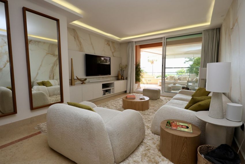 R5422051-Apartment-For-Sale-Nueva-Andalucia-Middle-Floor-Apartment-2-Beds-129-Built