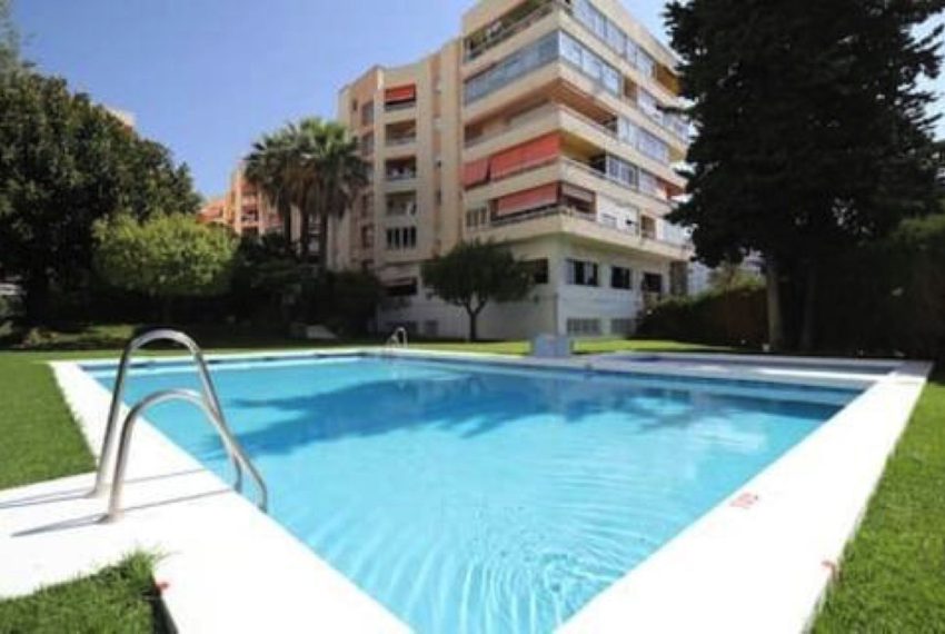 R5422309-Apartment-For-Sale-Marbella-Middle-Floor-Apartment-4-Beds-122-Built