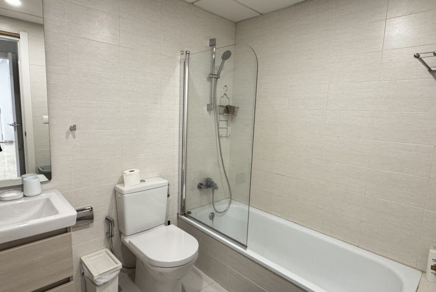 R5422447-Apartment-For-Sale-Nueva-Andalucia-Ground-Floor-Apartment-2-Beds-95-Built-13