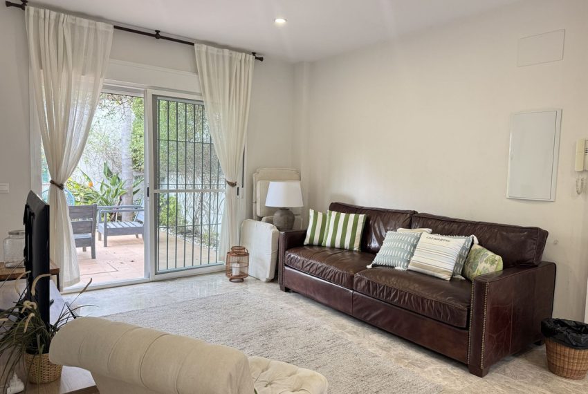 R5422447-Apartment-For-Sale-Nueva-Andalucia-Ground-Floor-Apartment-2-Beds-95-Built-4