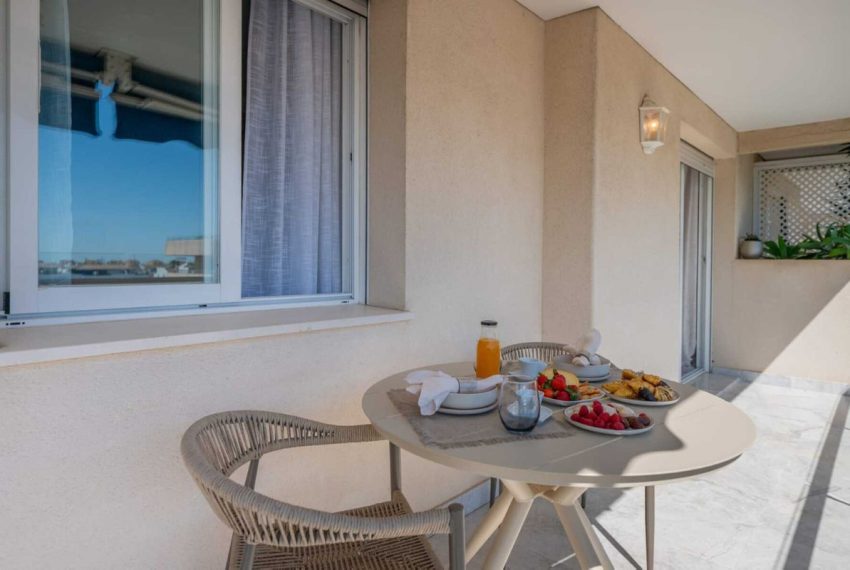 R5423356-Apartment-For-Sale-Puerto-Banus-Top-Floor-Apartment-2-Beds-110-Built-1