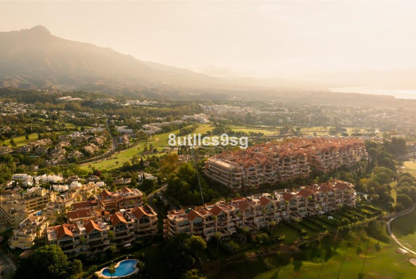 R5424382-Apartment-For-Sale-Nueva-Andalucia-Penthouse-Duplex-3-Beds-173-Built
