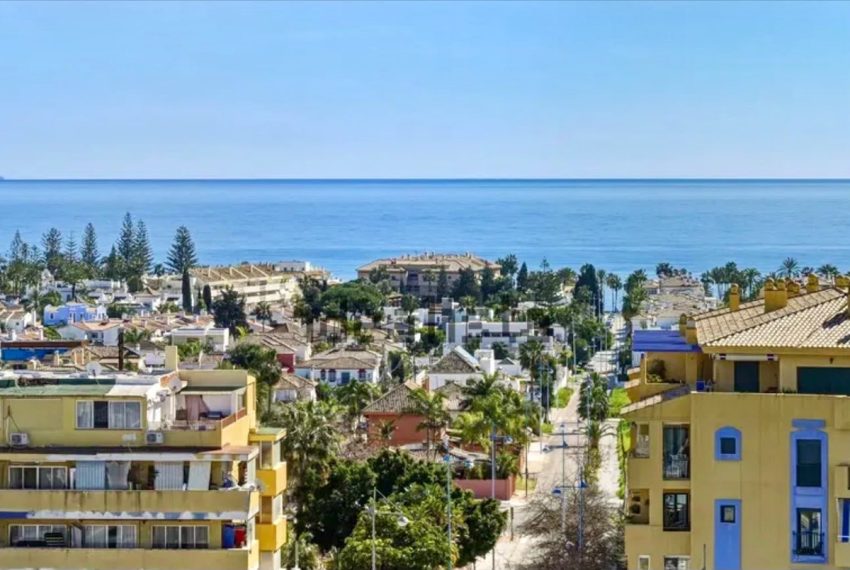 R5424481-Apartment-For-Sale-San-Pedro-de-Alcantara-Penthouse-3-Beds-230-Built