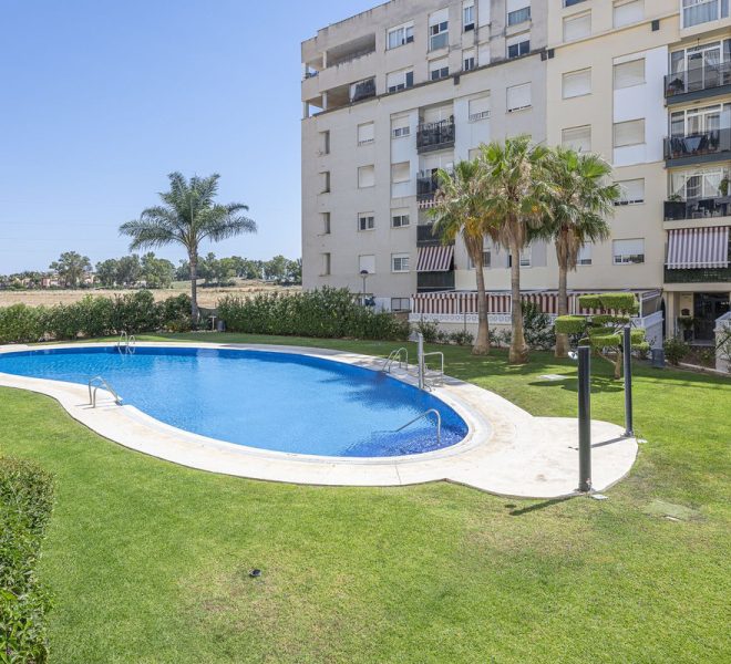 R5425051-Image 1-Middle Floor Apartment - 3 Beds - 94 Built