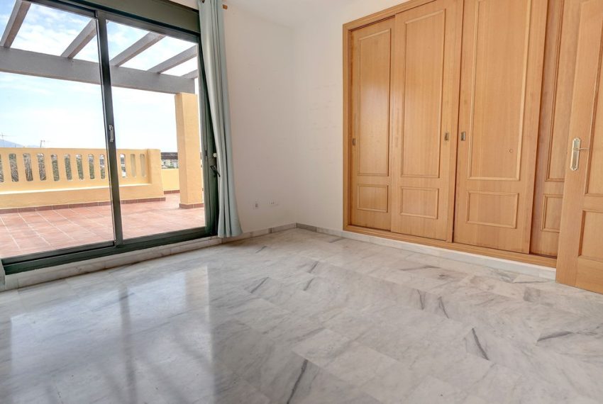 R5425105-Apartment-For-Sale-Miraflores-Penthouse-2-Beds-94-Built-10