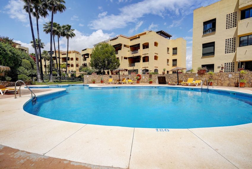 R5425105-Apartment-For-Sale-Miraflores-Penthouse-2-Beds-94-Built-16