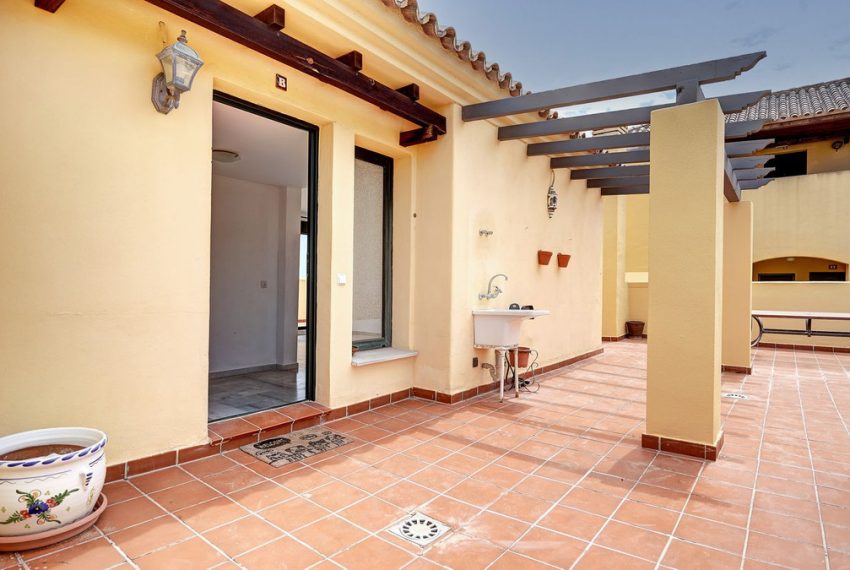 R5425105-Apartment-For-Sale-Miraflores-Penthouse-2-Beds-94-Built-5