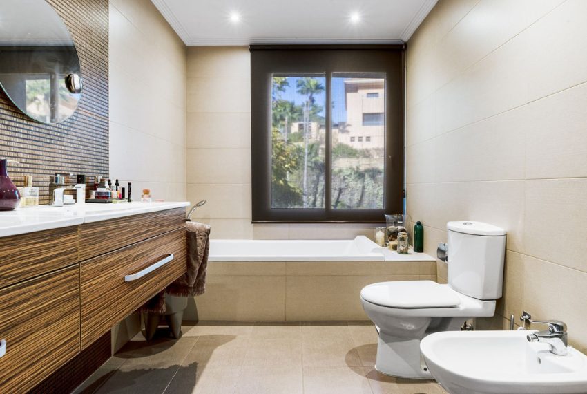 R5425108-Apartment-For-Sale-Monte-Halcones-Penthouse-Duplex-3-Beds-185-Built-11