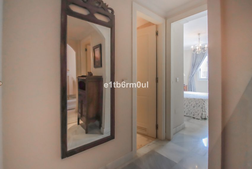 R5426257-Apartment-For-Sale-The-Golden-Mile-Middle-Floor-Apartment-1-Beds-63-Built-10