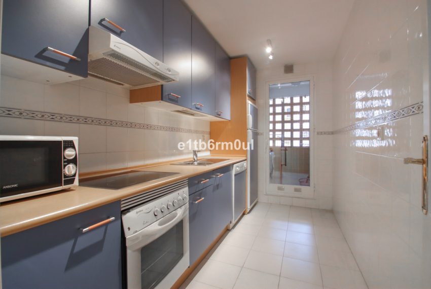 R5426257-Apartment-For-Sale-The-Golden-Mile-Middle-Floor-Apartment-1-Beds-63-Built-9