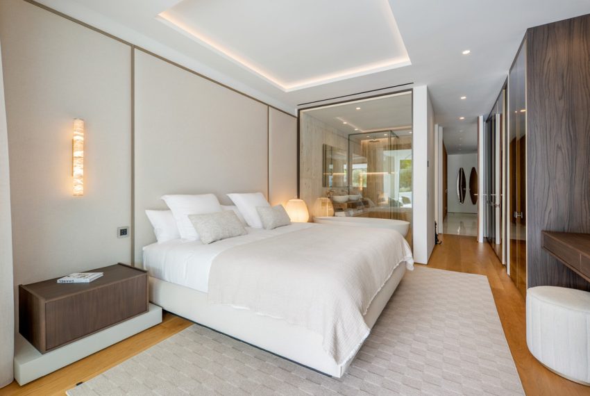 R5426326-Apartment-For-Sale-The-Golden-Mile-Ground-Floor-Apartment-4-Beds-288-Built-11