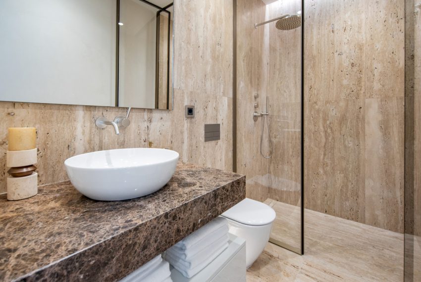 R5426326-Apartment-For-Sale-The-Golden-Mile-Ground-Floor-Apartment-4-Beds-288-Built-17