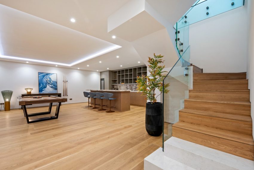 R5426326-Apartment-For-Sale-The-Golden-Mile-Ground-Floor-Apartment-4-Beds-288-Built-19