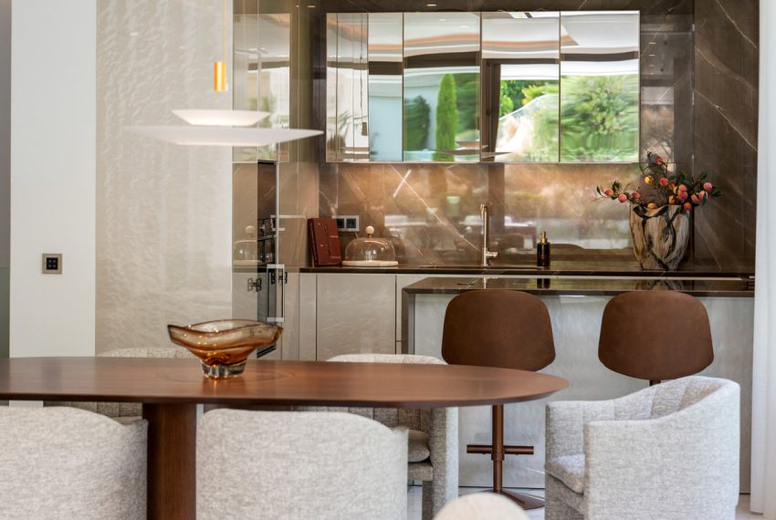 R5426326-Apartment-For-Sale-The-Golden-Mile-Ground-Floor-Apartment-4-Beds-288-Built-6