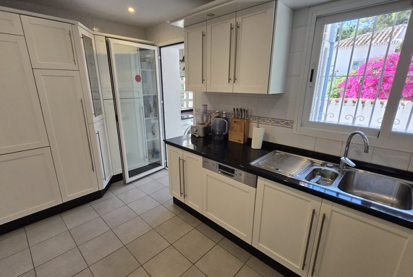 R5426344-Apartment-For-Sale-Marbella-Middle-Floor-Apartment-2-Beds-118-Built-17
