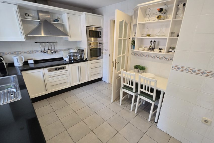 R5426344-Apartment-For-Sale-Marbella-Middle-Floor-Apartment-2-Beds-118-Built-19