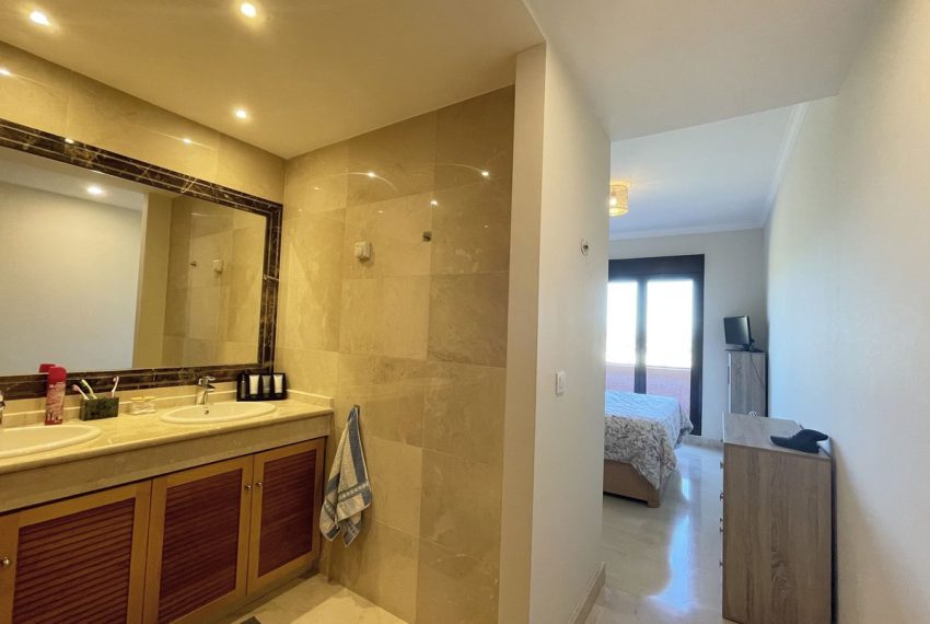 R5427274-House-For-Sale-Estepona-Semi-Detached-House-3-Beds-204-Built-13