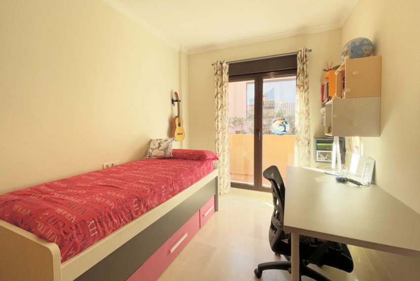 R5427274-House-For-Sale-Estepona-Semi-Detached-House-3-Beds-204-Built-15
