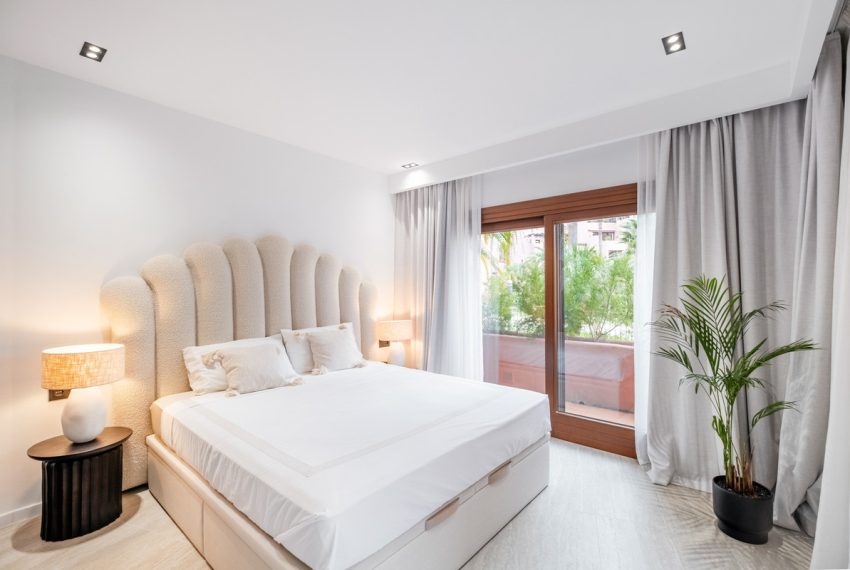 R4904944-Apartment-For-Sale-Estepona-Middle-Floor-Apartment-3-Beds-150-Built-8