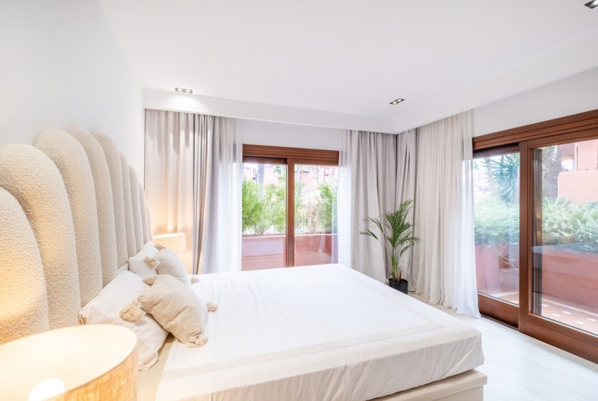R4904944-Apartment-For-Sale-Estepona-Middle-Floor-Apartment-3-Beds-150-Built-9