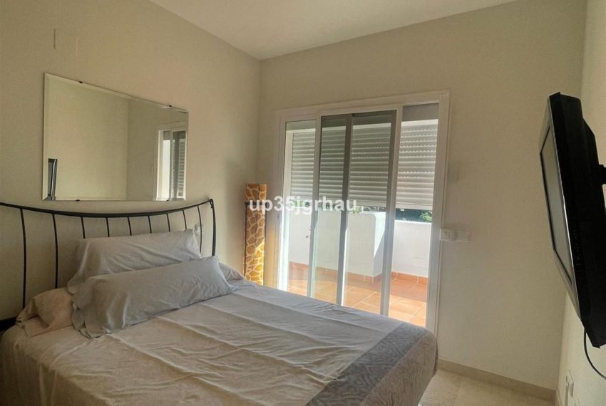 R4921822-Apartment-For-Sale-Estepona-Penthouse-4-Beds-155-Built-7