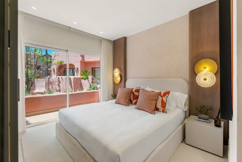 R5147947-Apartment-For-Sale-New-Golden-Mile-Middle-Floor-Apartment-3-Beds-130-Built-10