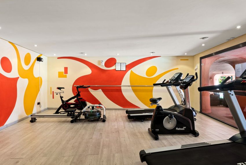 R5147947-Apartment-For-Sale-New-Golden-Mile-Middle-Floor-Apartment-3-Beds-130-Built-14