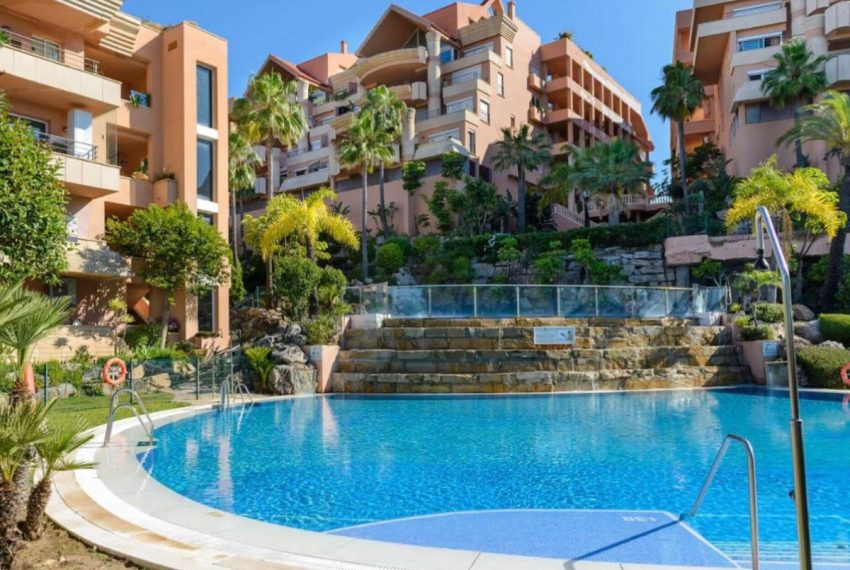 R5200120-Apartment-For-Sale-Nueva-Andalucia-Middle-Floor-Apartment-2-Beds-100-Built-1