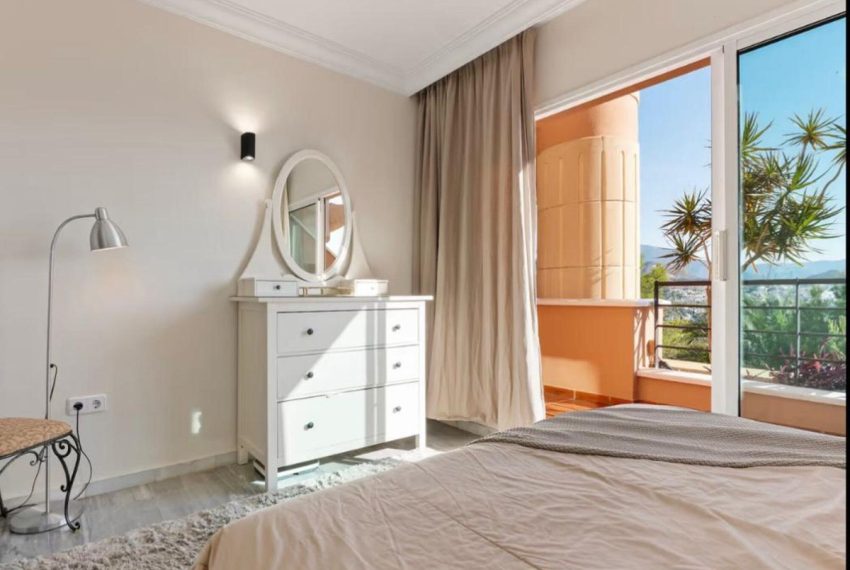 R5200120-Apartment-For-Sale-Nueva-Andalucia-Middle-Floor-Apartment-2-Beds-100-Built-6