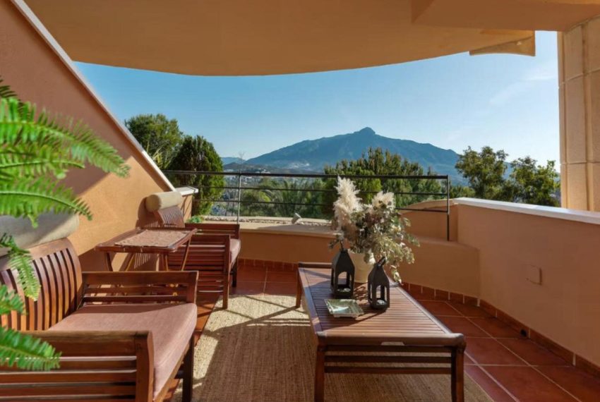 R5200120-Apartment-For-Sale-Nueva-Andalucia-Middle-Floor-Apartment-2-Beds-100-Built