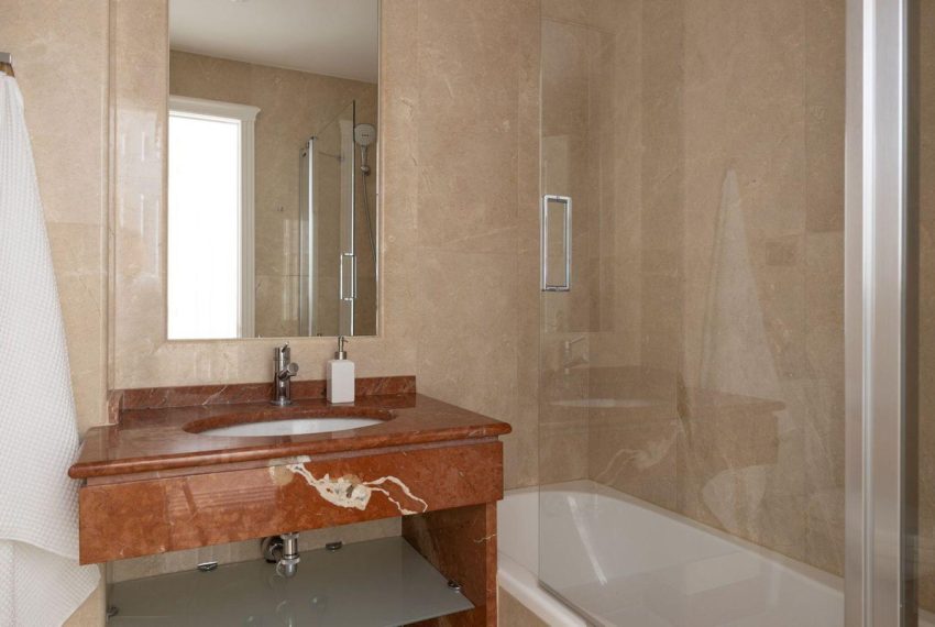R5227390-Apartment-For-Sale-Marbella-Ground-Floor-Apartment-2-Beds-157-Built-14