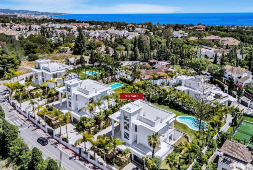 R5229157-House-For-Sale-The-Golden-Mile-Detached-Villa-6-Beds-647-Built-2