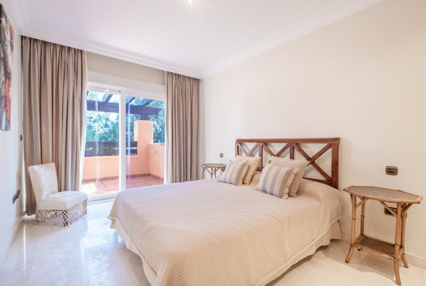 R5236798-Apartment-For-Sale-The-Golden-Mile-Penthouse-3-Beds-241-Built-12