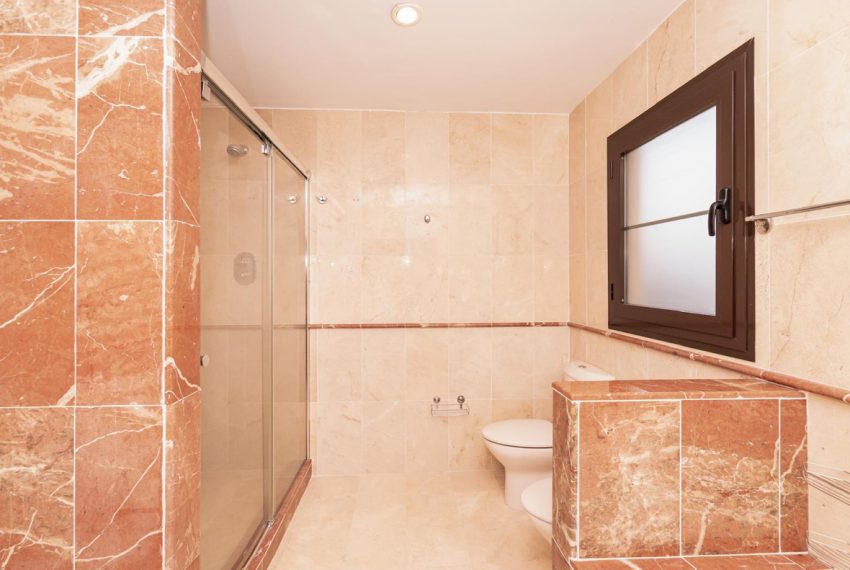 R5272672-Apartment-For-Sale-Hacienda-del-Sol-Middle-Floor-Apartment-4-Beds-209-Built-16