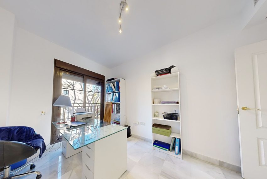 R5272672-Apartment-For-Sale-Hacienda-del-Sol-Middle-Floor-Apartment-4-Beds-209-Built-19