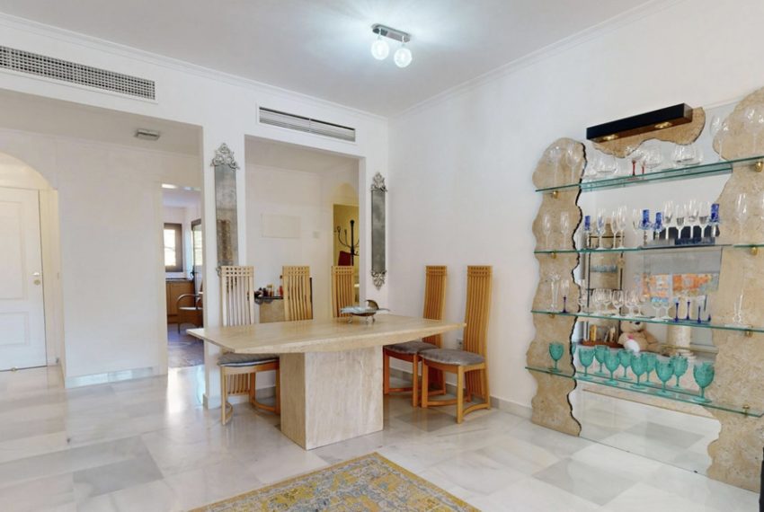 R5272672-Apartment-For-Sale-Hacienda-del-Sol-Middle-Floor-Apartment-4-Beds-209-Built-5