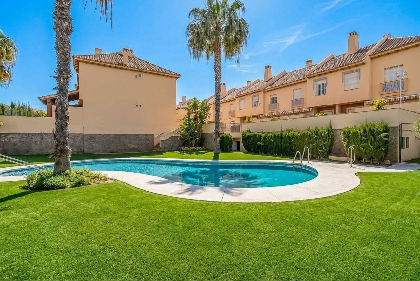 R5333215-House-For-Sale-Calahonda-Townhouse-4-Beds-262-Built-4