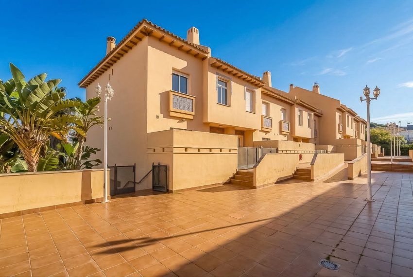 R5333215-House-For-Sale-Calahonda-Townhouse-4-Beds-262-Built-6