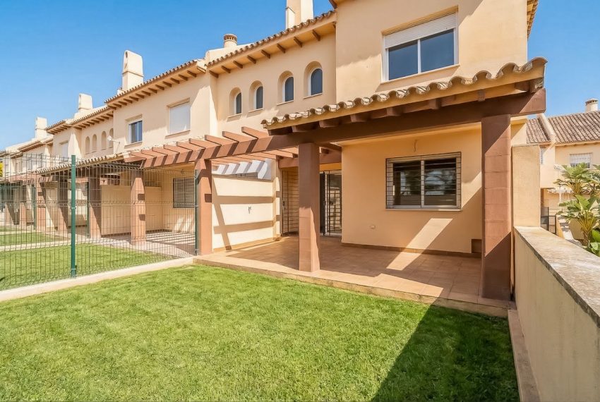 R5333215-House-For-Sale-Calahonda-Townhouse-4-Beds-262-Built