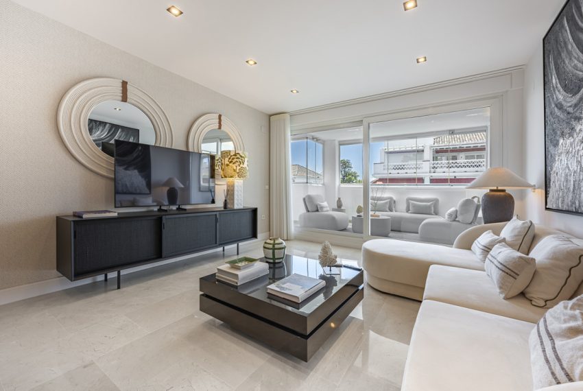R5346838-Apartment-For-Sale-The-Golden-Mile-Middle-Floor-Apartment-2-Beds-110-Built-1